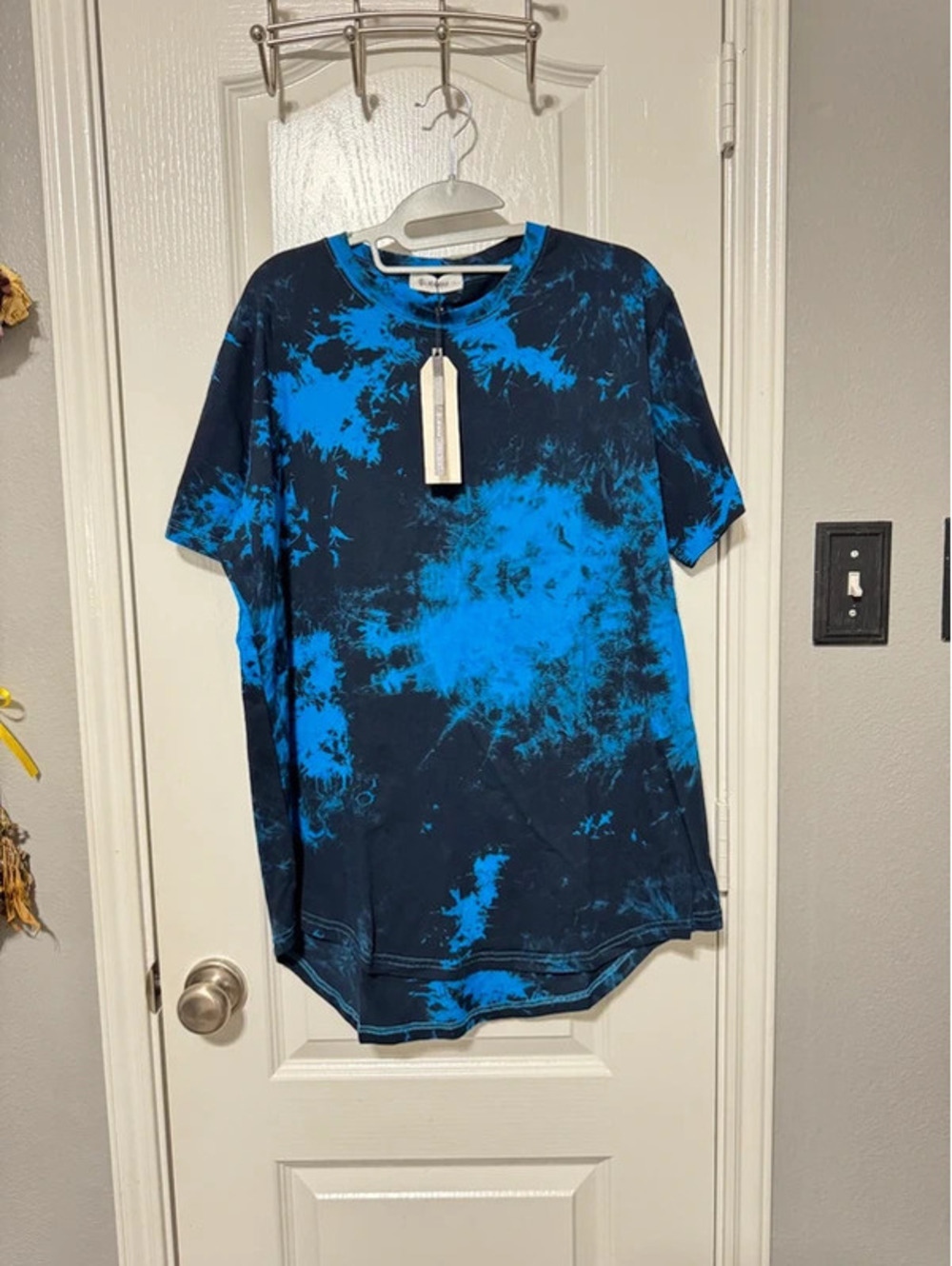 Blue Paint Splatter pattern Tshirt